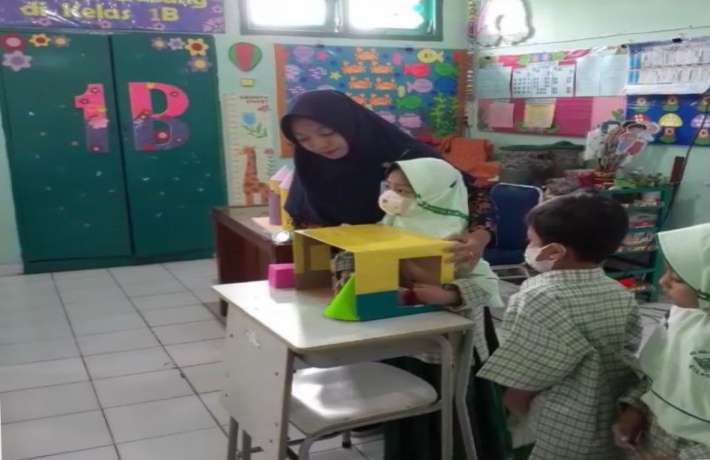 BELAJAR MELALUI BERMAIN