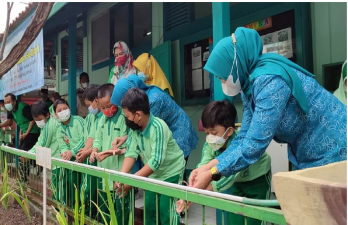 Hari Cuci Tangan Sedunia Bersama Ibu Teti Rohatiningsih S. Sos