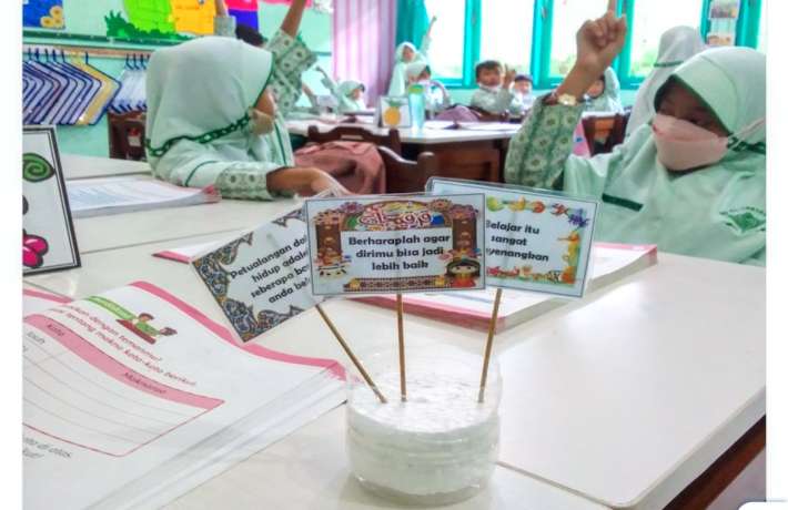 Supervisi Adm KBM Semester 2